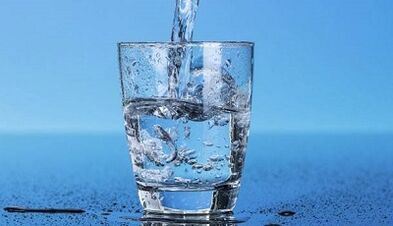 Si të humbni peshë në një dietë me pije